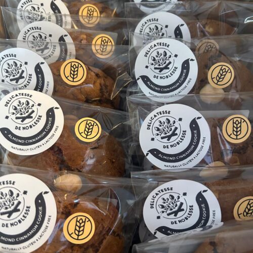 Box of 10: Gluten-free almond cinnamon cookie