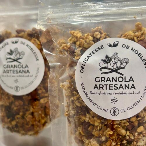Artisanal Gluten-Free Granola with Nuts & Seeds